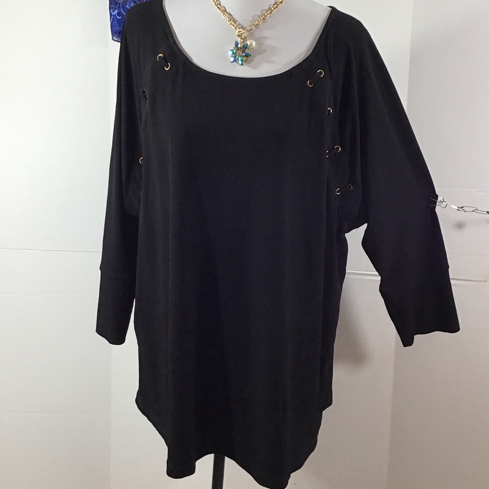 Carmen Marc Valvo Black Tunic with gold Grommet lacing Accents 1X
